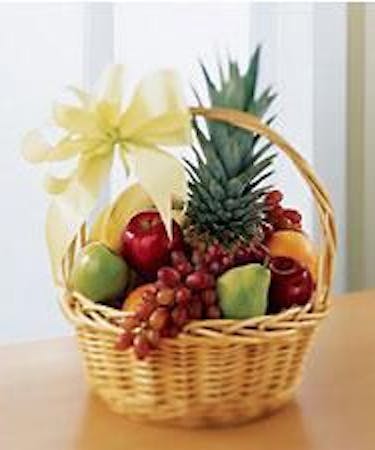 A Traditional Fruit & Gourmet Basket
